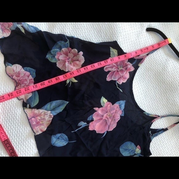 Planet Blue Floral Top - Picture 9 of 11